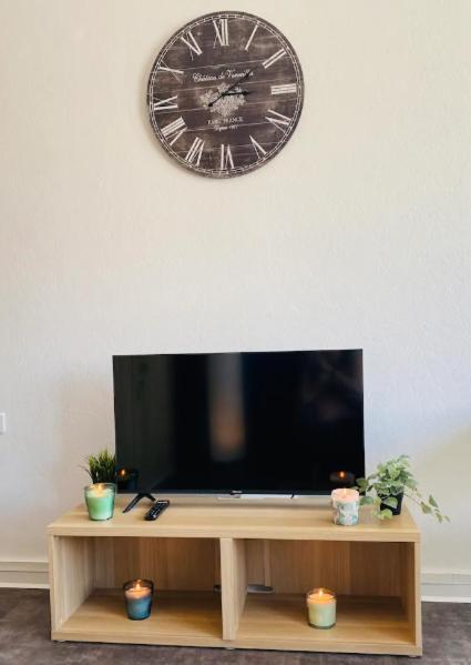 Le 610 - Cosy - Stationnement Gratuit & Wifi Apartment แซงต์-เอเตียน ภายนอก รูปภาพ